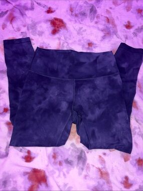 Lululemon diamond dye size 8